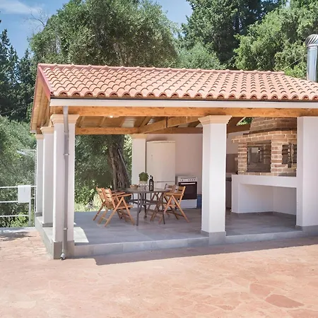 Stavros & Loulas House